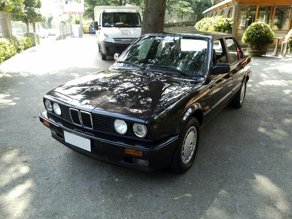 BMW_E30_Anteriore_dx